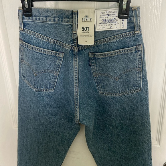 LEVI'S X LILY ALDRIDGE 501 CROP WOMEN'S JEANS BRAND NEW! - Picture 3 of 9